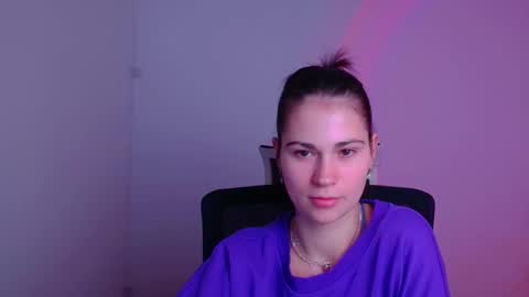 Snapshot of elsa_mur chatting on January 24, 2025, 11:23 pm Elsa online show from January 24, 2025, 11:23 pm