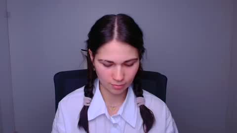 Snapshot of elsa_mur chatting on February 9, 2025, 8:13 pm Elsa online show from February 9, 2025, 8:13 pm