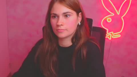 Snapshot of elsa_mur chatting on October 3, 2025, 7:00 pm Elsa online show from October 3, 2025, 7:00 pm