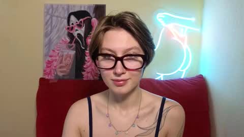 elsaangel online show from November 25, 2025, 4:34 am