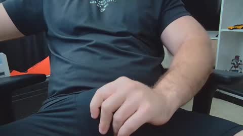 alexgarg online show from November 5, 2025, 7:36 pm