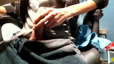 Snapshot of elvergg1 chatting on December 25, 2024, 10:06 am elvergg1 online show from December 25, 2024, 10:06 am