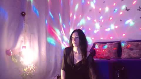 Elisa online show from January 17, 2026, 6:33 pm