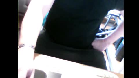 Snapshot of em312 chatting on March 1, 2026, 1:24 pm em312 online show from March 1, 2026, 1:24 pm