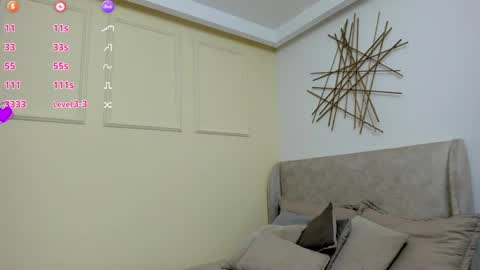 Emma  online show from April 19, 2026, 2:00 am