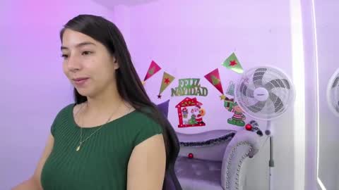 Ema louisx  online show from December 23, 2024, 11:57 am