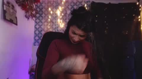 ema_ploxx online show from September 29, 2025, 11:09 pm