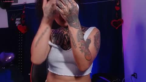 Snapshot of ema_ploxx chatting on February 13, 2026, 1:34 am ema_ploxx online show from February 13, 2026, 1:34 am