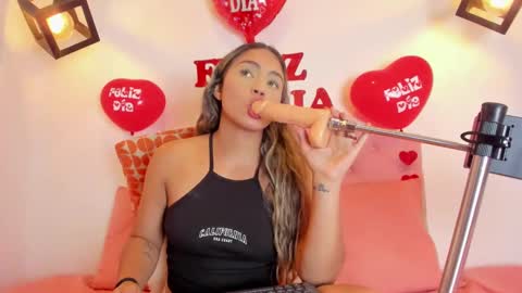 Ema online show from February 15, 2025, 10:52 pm