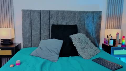 Ema online show from October 21, 2025, 12:11 am