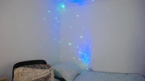  Emaa  online show from February 5, 2025, 9:40 pm