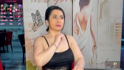 Snapshot of emabrownie chatting on February 19, 2025, 9:17 am EmaBrownie online show from February 19, 2025, 9:17 am