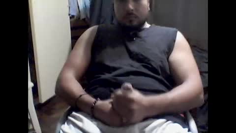 Snapshot of emanuel1911 chatting on November 18, 2025, 1:55 am Emanuel1911 online show from November 18, 2025, 1:55 am