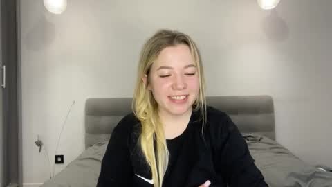 Alice online show from December 5, 2025, 7:39 am