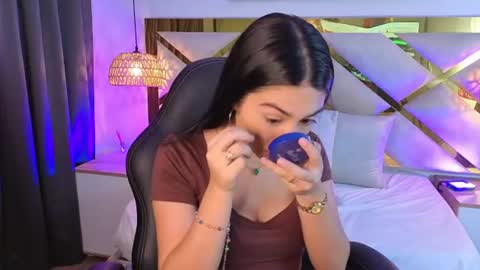 Snapshot of emelie_ch_ chatting on June 27, 2026, 6:07 am Emily online show from June 27, 2026, 6:07 am