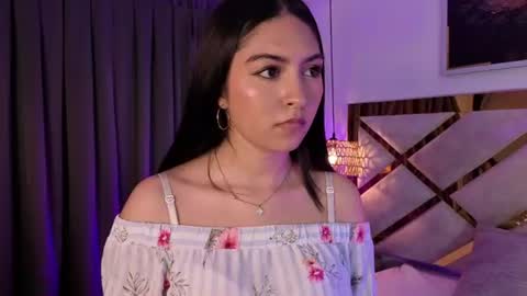 Snapshot of emelie_ch_ chatting on July 14, 2026, 2:16 am Emily online show from July 14, 2026, 2:16 am