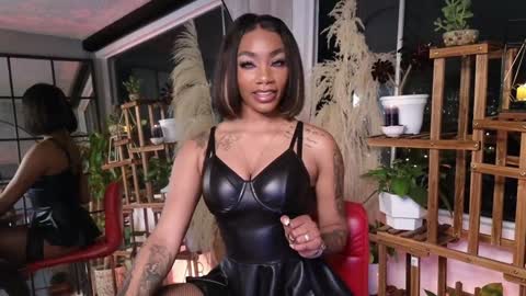 Snapshot of emely_brandon_ chatting on December 6, 2024, 1:07 am anyelii online show from December 6, 2024, 1:07 am