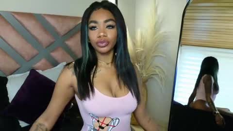 Snapshot of emely_brandon_ chatting on March 11, 2025, 7:03 pm anyelii online show from March 11, 2025, 7:03 pm