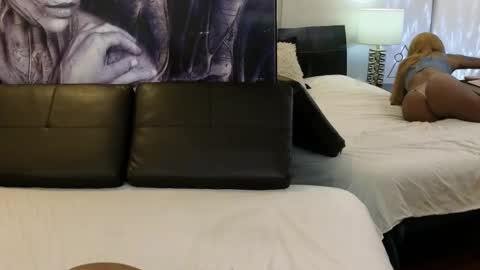 Snapshot of emely_brandon_ chatting on December 18, 2025, 9:26 am anyelii online show from December 18, 2025, 9:26 am