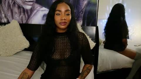 Snapshot of emely_brandon_ chatting on February 13, 2026, 1:01 am anyelii online show from February 13, 2026, 1:01 am