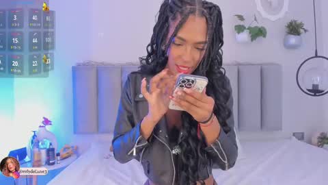 Snapshot of emely_deluxe chatting on September 22, 2025, 11:34 am Emely online show from September 22, 2025, 11:34 am