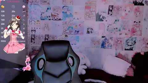 Emely Rous online show from November 8, 2025, 12:49 pm