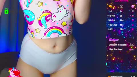 Snapshot of emelycrystal chatting on March 1, 2025, 9:40 am Emely online show from March 1, 2025, 9:40 am