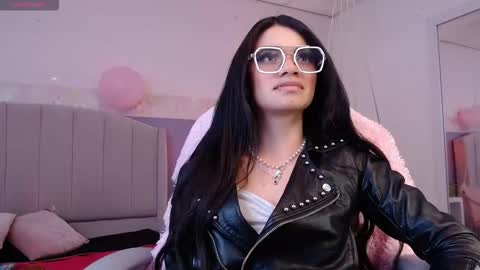 Danna online show from February 8, 2026, 5:33 am