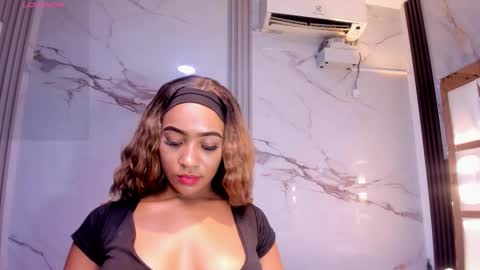 Emy online show from February 4, 2026, 1:33 am