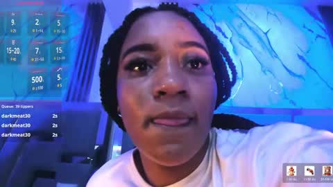 Snapshot of emii_brown chatting on May 16, 2026, 10:36 am Emy online show from May 16, 2026, 10:36 am