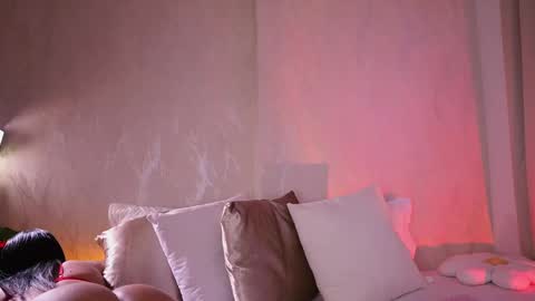 Snapshot of emiily_bell chatting on March 12, 2025, 11:53 am online show from March 12, 2025, 11:53 am