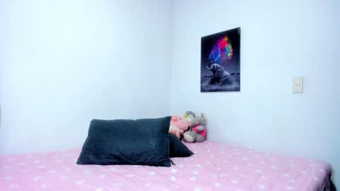 Snapshot of emiily_carter chatting on April 22, 2026, 6:53 pm Emiily Carter online show from April 22, 2026, 6:53 pm