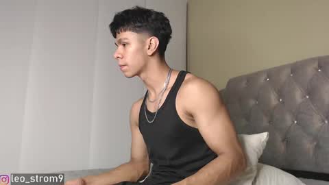 emile_239 online show from January 22, 2025, 3:09 am