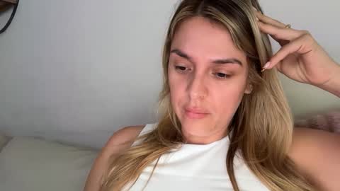 emilelovesyou online show from April 25, 2026, 1:36 pm