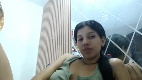 emili riders online show from February 25, 2025, 5:52 am