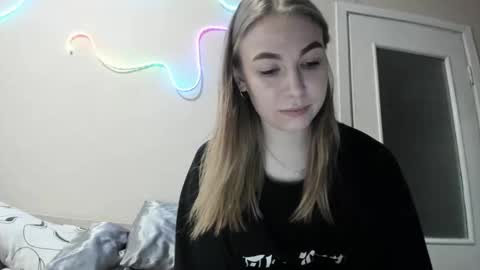 Emilia online show from June 4, 2026, 2:45 pm