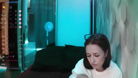 Snapshot of emilia_jack_carvel chatting on June 22, 2026, 1:29 am emilia_jack_carvel online show from June 22, 2026, 1:29 am