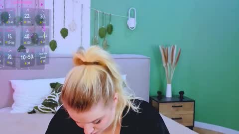 emiliastanley online show from February 3, 2026, 5:49 am