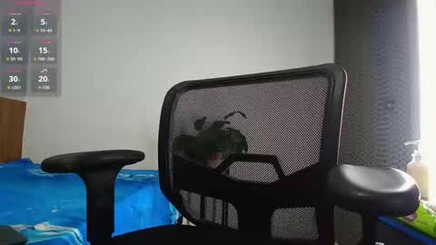 emilibonnie online show from April 9, 2026, 10:37 pm