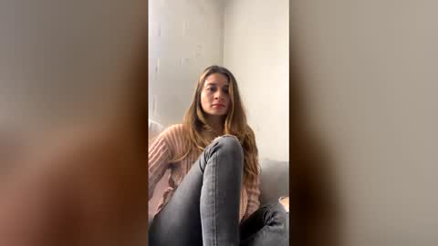 Emilie online show from February 8, 2026, 7:28 pm