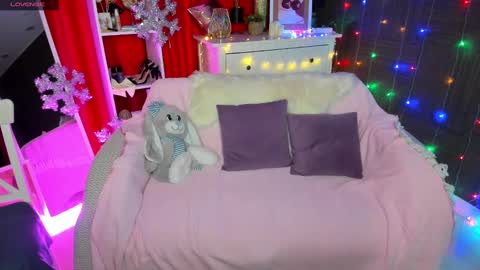 Emiliya online show from December 21, 2024, 5:14 am