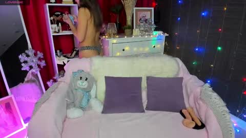 Emiliya online show from December 28, 2024, 1:29 am