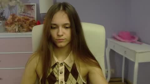 Snapshot of emilly_lust99 chatting on March 12, 2025, 7:57 am Emilly online show from March 12, 2025, 7:57 am