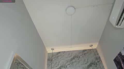 emilly_mell online show from December 15, 2025, 11:47 am