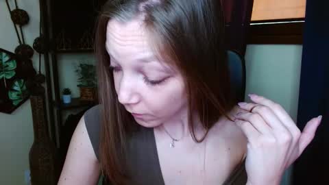 Snapshot of emilly_xkiss chatting on March 25, 2026, 6:41 am Emilly online show from March 25, 2026, 6:41 am