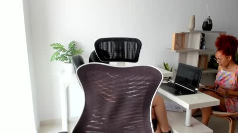 Emilly  online show from March 11, 2025, 3:02 pm