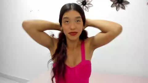 Snapshot of emillygonzalez chatting on February 14, 2025, 8:15 pm .  . online show from February 14, 2025, 8:15 pm