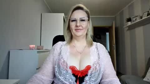 EmillyLove online show from March 16, 2026, 7:45 am