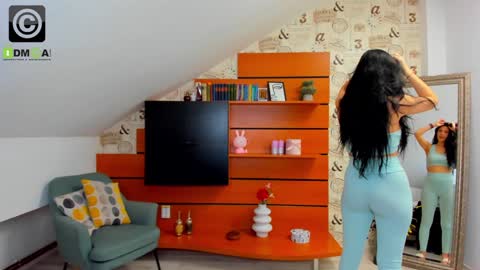 Snapshot of emillytaylor chatting on February 4, 2025, 4:48 am EmillyTaylor online show from February 4, 2025, 4:48 am