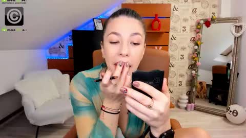EmillyTaylor online show from November 10, 2025, 4:44 am